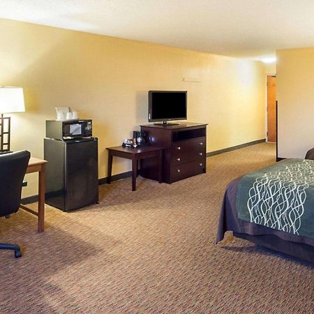 Comfort Inn Near Medical Center Мішен Екстер'єр фото