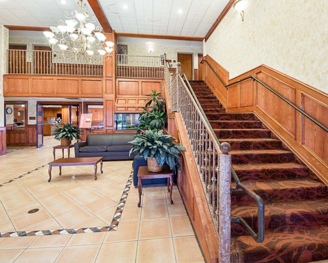Comfort Inn Near Medical Center Мішен Екстер'єр фото