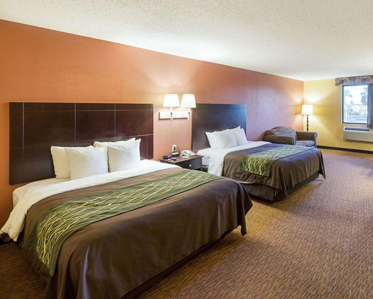 Comfort Inn Near Medical Center Мішен Екстер'єр фото